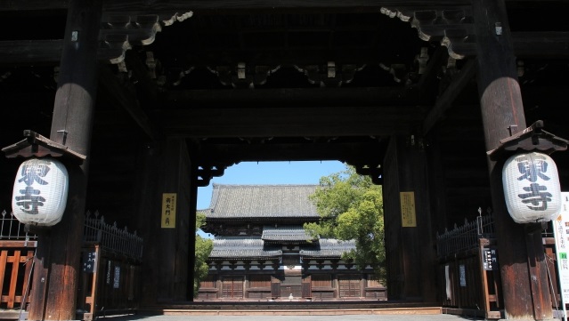 東寺(とうじ)